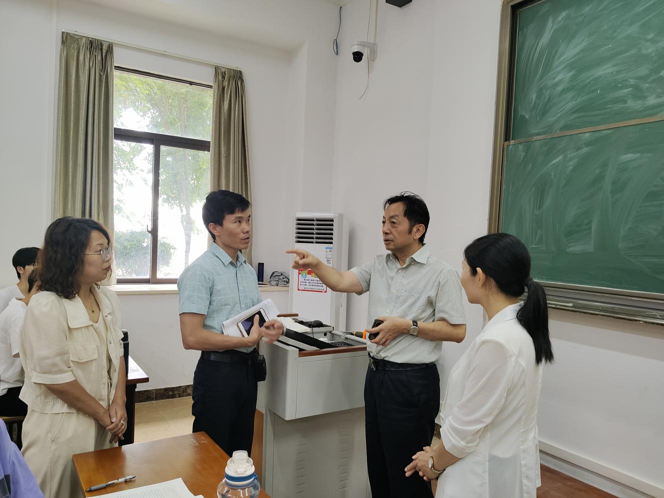 e998950735fae467994af3fa8232b6f